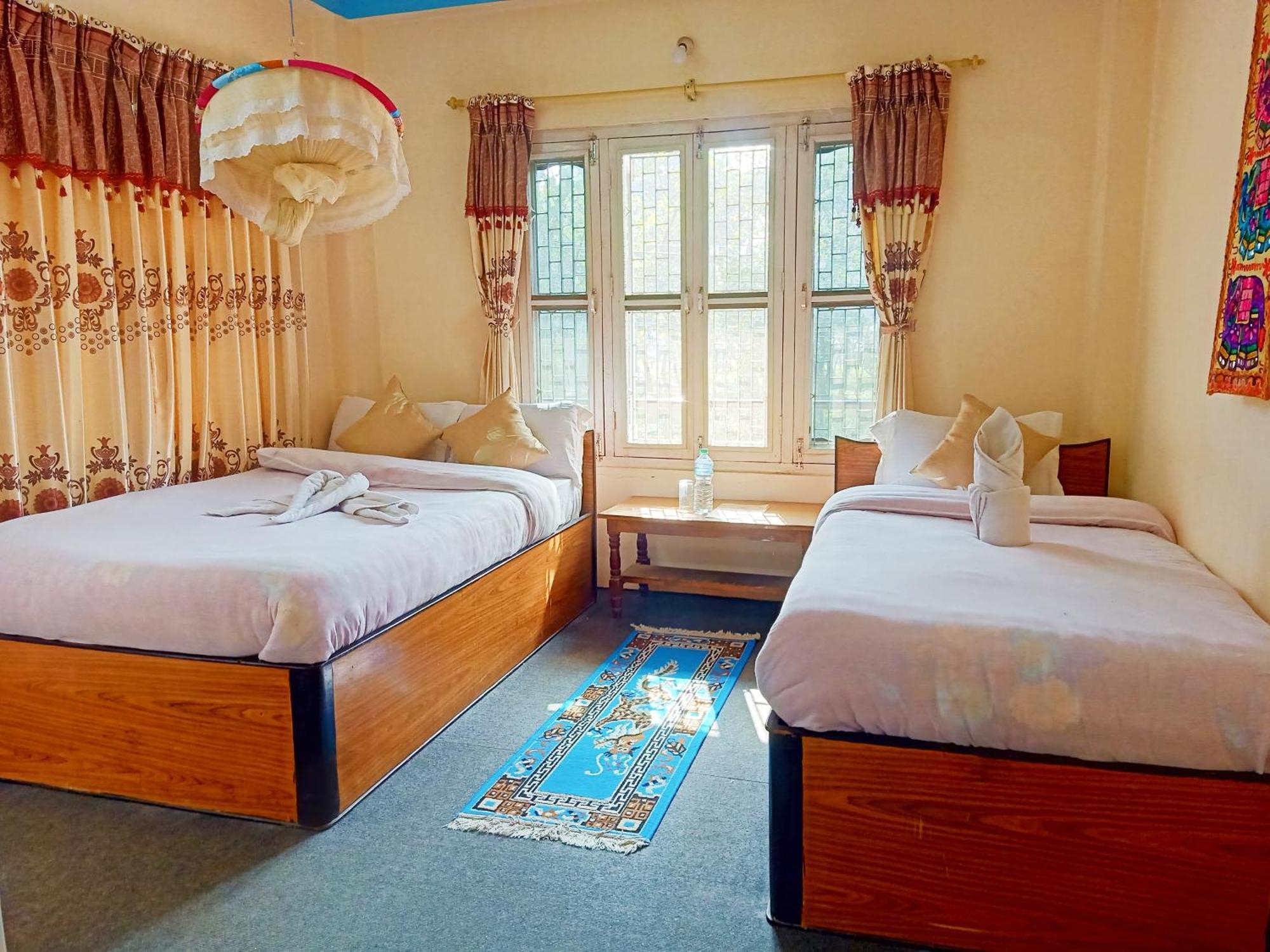 Hotel Rhinoceros-Homestay Sauraha Extérieur photo